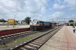 हिम्मतनगर-खेड़ब्रह्मा के बीच नए ट्रैक पर ट्रायल रन, 130 की गति से दौड़ा डीजल
इंजन - image