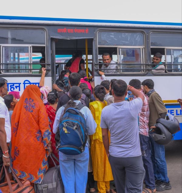 Crowded buses at jaipur