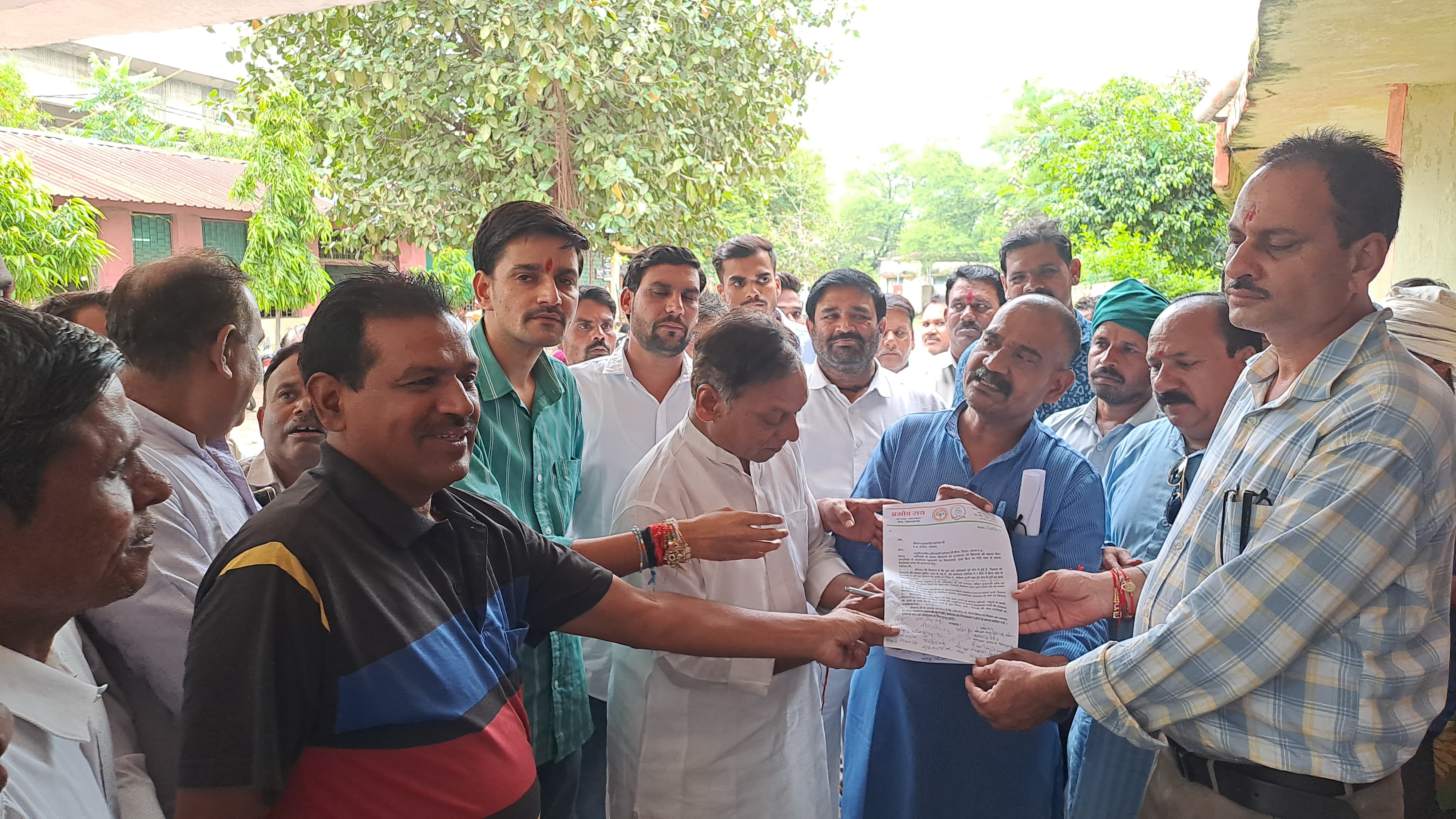 If the underbridge road is not repaired in seven days, then posters will be put up blindfolding the public representatives and officials