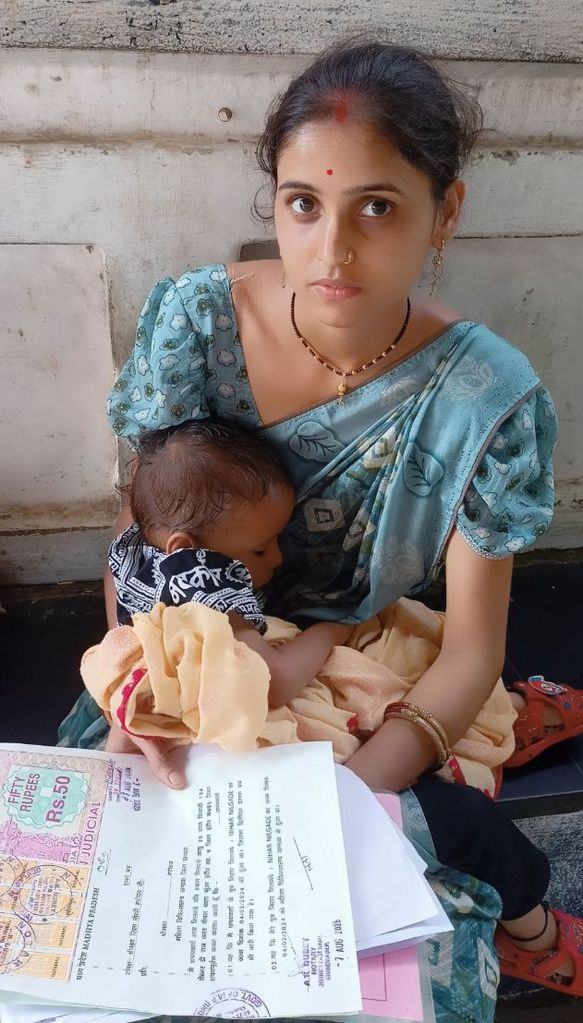 नियमों की अनदेखी कर शपथ पत्र लिया जा रहा है