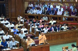 UP Assembly Monsoon Session: यूपी विधानसभा का मानसून सत्र: दूसरे दिन भी हंगामे
के आसार, कई अहम विधेयकों पर चर्चा आज - image