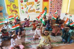 UP Education: यूपी के 5,118 स्कूलों में शुरू होंगी रंगीन बाल वाटिकाएं,
नन्हे-मुन्नों को मिलेगा खेल-खेल में ज्ञान - image