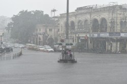 IMD : मानसून की रफ्तार थमी, बंगाल की खाड़ी के निम्न दाब का असर सीमित,अगले 3-4
दिन प्रदेश में छिटपुट बारिश के आसार - image
