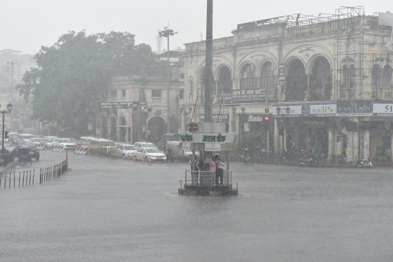 यूपी में कमजोर पड़ा मानसून, 16 अगस्त को पश्चिमी जिलों में भारी बारिश का अलर्ट फोटो सोर्स : Patrika