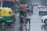 मौसम विभाग ने जारी की चेतावनी, 40–50 किमी प्रतिघंटा की रफ्तार से चलेंगी हवाएं, वज्रपात का भी खतरा (फोटो सोर्स : पत्रिका Ritesh Singh)