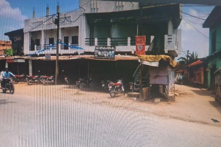 कान्हीवाड़ा में प्रदर्शन के चलते दुकानें रहीं बंद।
