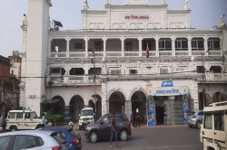 Nagar Nigam: नगर निगम लखनऊ में 3 नए PCS अफसरों की तैनाती से बढ़ी हलचल, जोनल
कुर्सियों पर अब भी सस्पेंस बरकरार - image