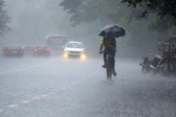 UP Rains: मानसून हुआ उग्र, गोंडा समेत 15 जिलों में भयंकर बारिश का ऑरेंज
अलर्ट,IMD latest update - image