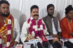विश्व हिंदू रक्षा परिषद के अध्यक्ष बोले- कई ऐसे थाने जो छांगूर बाबा का कर रहे
सपोर्ट, देश में धर्म परिवर्तन को लेकर बड़ा खुलासा - image