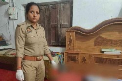Gonda: महिला ने की आत्महत्या, पंखे से लटक कर दे दी जान, परिजनों में मचा कोहराम
जांच में जुटी पुलिस - image