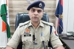 बलरामपुर एसपी की बड़ी कार्रवाई, एक दरोगा समेत पांच पुलिस कर्मियों पर गिरी गाज - image