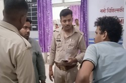 Mau News: जिला जेल में कैदी को सांप ने काटा, इलाज जारी - image