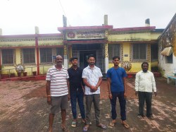 न समय पर एम्बुलेंस पहुंचती है न अस्पताल में मिल पा रहा उपचार- - image