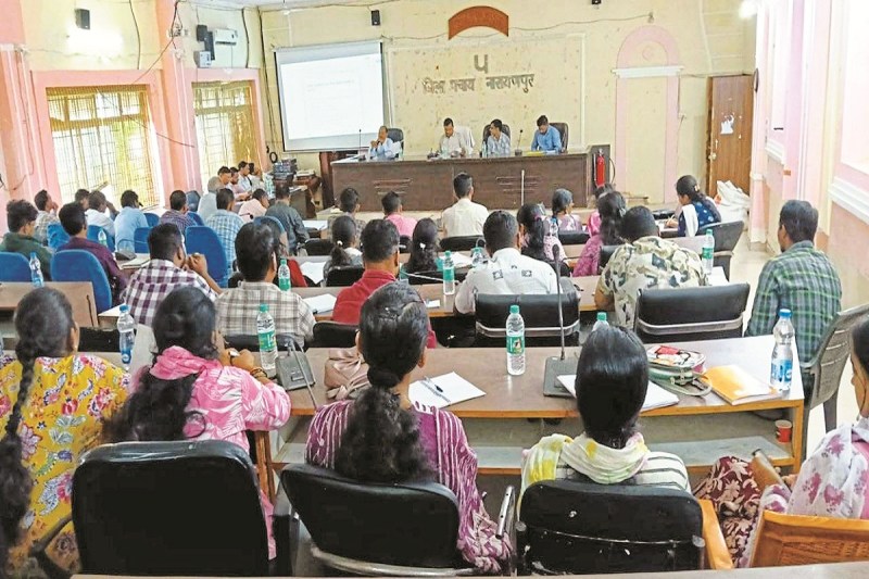 अधिकारियों एवं कर्मचारियों को मिला प्रशिक्षण (Photo source- Patrika)