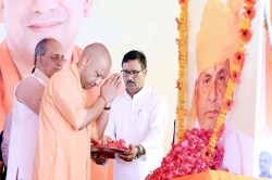 पूर्व CM कल्याण सिंह की पुण्यतिथि पर CM योगी की श्रद्धांजलि, अलीगढ़ में ‘हिंदू
गौरव दिवस’ का आयोजन - image