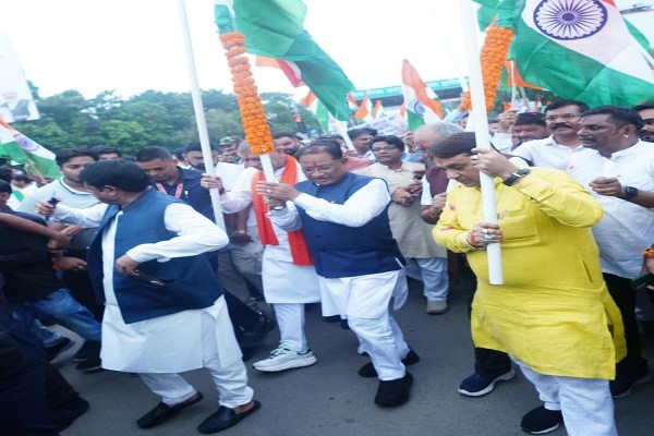 तिरंगा यात्रा में मुख्यमंत्री विष्णु देव साय (फोटो सोर्स- X हैंडल)