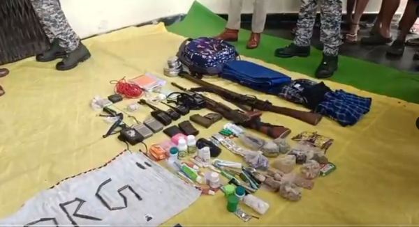 CG Naxal Encounter: छत्तीसगढ़ में बड़ी सफलता, दो इनामी नक्सली नेता ढेर, देखें Photo