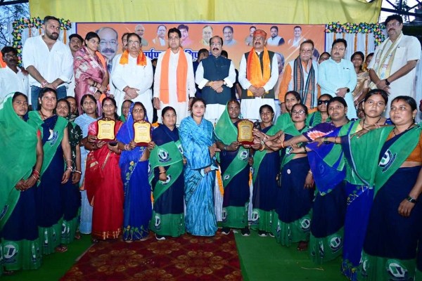 उप मुख्यमंत्री ने कार्यों का किया लोकार्पण-भूमिपूजन (फोटो सोर्स- DPR)
