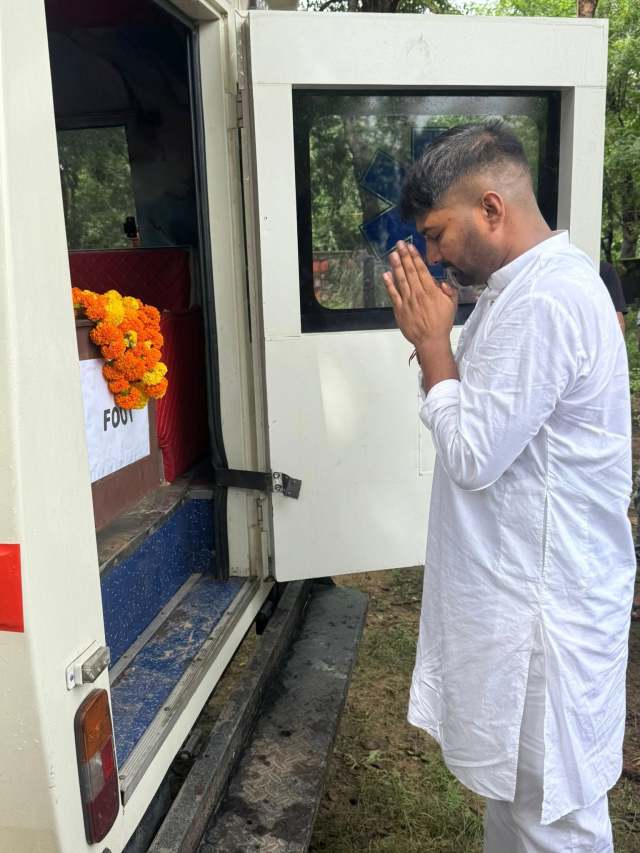 भाजपा जिला प्रवक्ता जितेंद्र सिंह ने अर्पित की श्रद्धांजलि