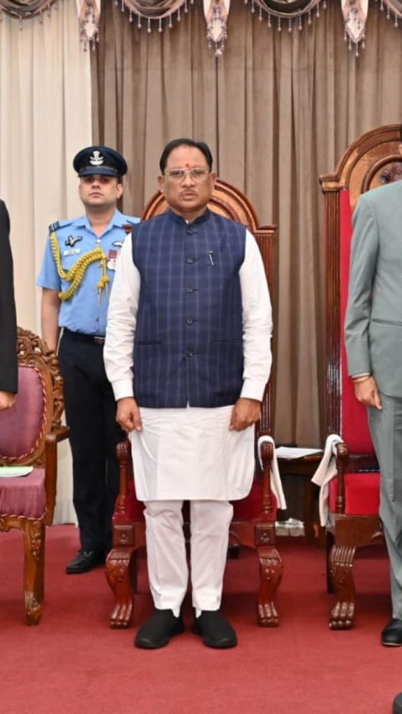 राज्यपाल डेका ने दिलाई तीन मंत्रियों को शपथ (फोटो सोर्स- DPR)
