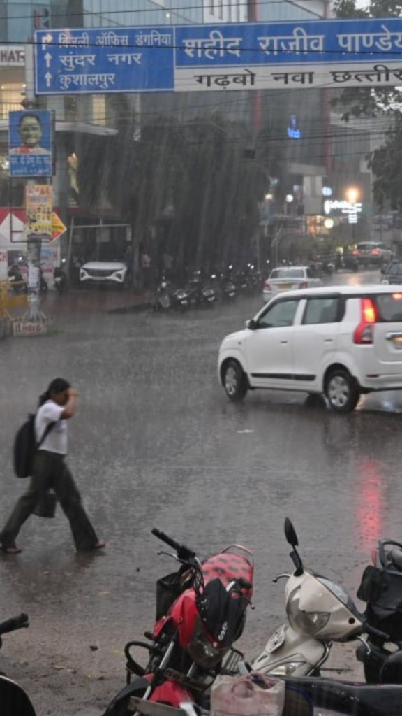 फिर एक्टिव हुआ मानसून (फोटो सोर्स- पत्रिका)