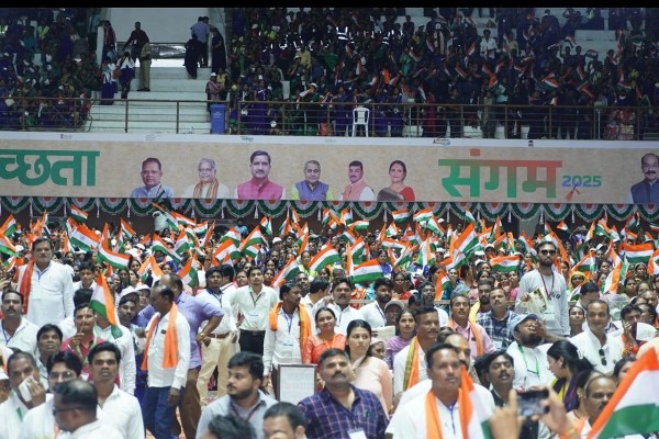 CM साय ने पैर पखारकर दिया सम्मान (फोटो सोर्स- DPR)