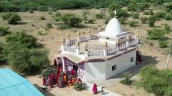 लोकदेवता हड़बूजी मेले में श्रद्धालुओं की उमड़ी भीड़ - image