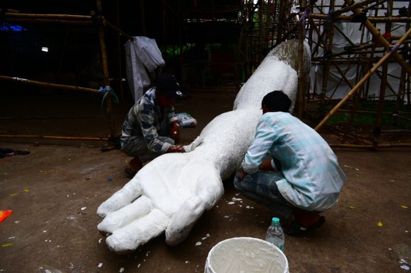 CG News: गुढि़यारी में गणेश उत्सव की तैयारी, शिव महिमा पर आधारित झांकी, देखें तस्वीरें   
