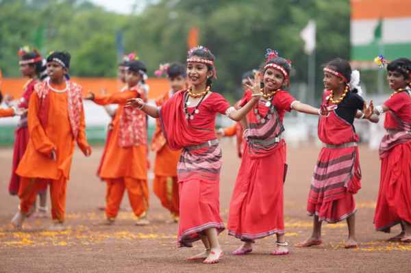 CG News:स्वतंत्रता दिवस समारोह: शालेय विद्यार्थियों की सांस्कृतिक प्रस्तुतियों ने बांधा समां, देखें 
