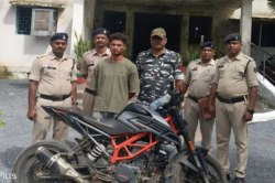 Burnt alive: साप्ताहिक बाजार में मटन विक्रेता पर पेट्रोल छिडक़ कर लगा दी आग, आदतन
अपराधी है युवक - image