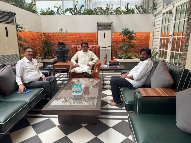 Bachchu Kadu meets Raj Thackeray.jpg