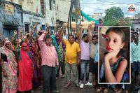 Bharatpur Tragic accident Sadly even after pulling with a stick only one girl could be saved other death due to current