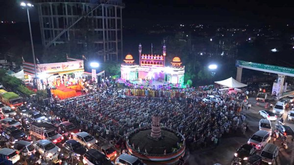 रायपुर में स्वतंत्रता दिवस की पूर्व संध्या पर भारत माता की आरती, हजारों की संख्या में जुटे लोग, देखें Photo