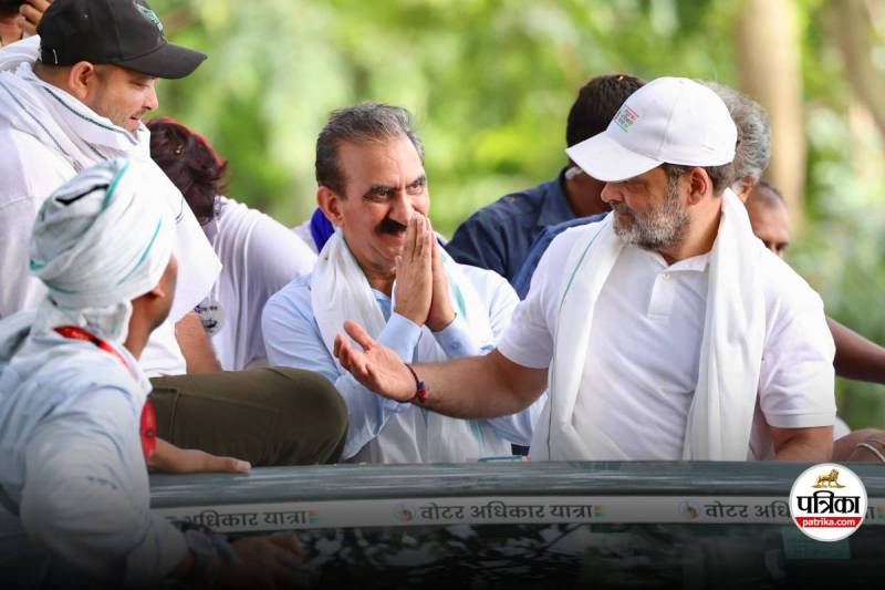 Himachal CM in Voter Adhikar Yatra