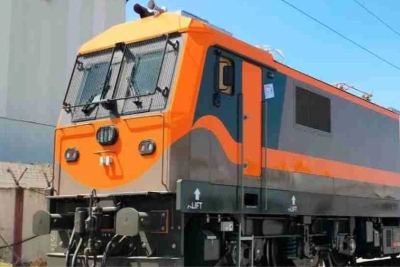 रेलवे के दूसरे सबसे पावरफुल इलेक्ट्रिक इंजन का ट्रायल, पत्रिका फोटो