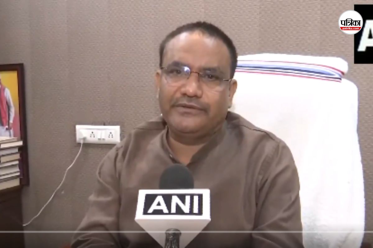CG Waqf Board: मस्जिदों और दरगाहों में अब अनिवार्य होगा तिरंगा फहराना, देखें Video…