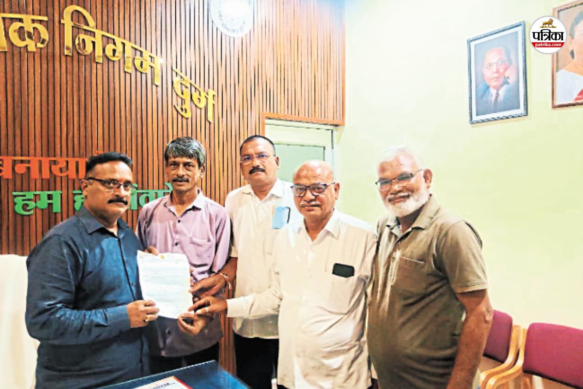 बिजली-पानी और मवेशियों की समस्या पर विपक्ष का हंगामा(photo-patrika)