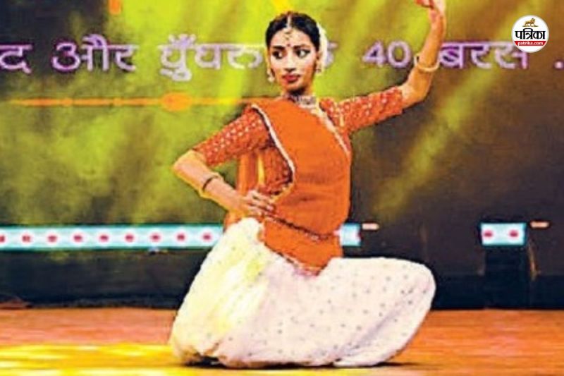 दर्शक हुए मंत्र मुग्ध! ओडिशी कलाकार शिवली देवता की मनमोहक प्रस्तुति, जगन्नाथ भक्ति में डूबे दर्शक(photo-patrika)