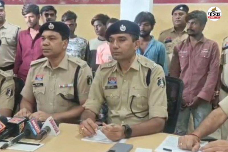 सभी गिरफ्तार (फोटो सोर्स- पत्रिका)