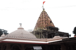 तीन दिन की छुट्टी में भीड़ तोड़ेगी रिकॉर्ड, धार्मिक स्थलों की होगी चांदी, लॉन्ग
वीकेंड में सैर पर निकले लोग - image