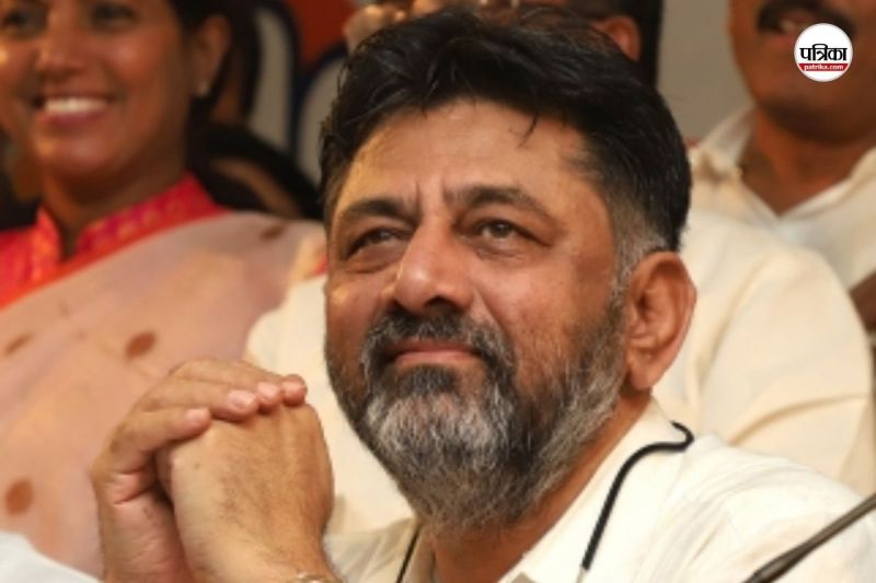 DK शिवकुमार ने RSS के गीत की कुछ पंक्तियां गाने पर मांगी माफी