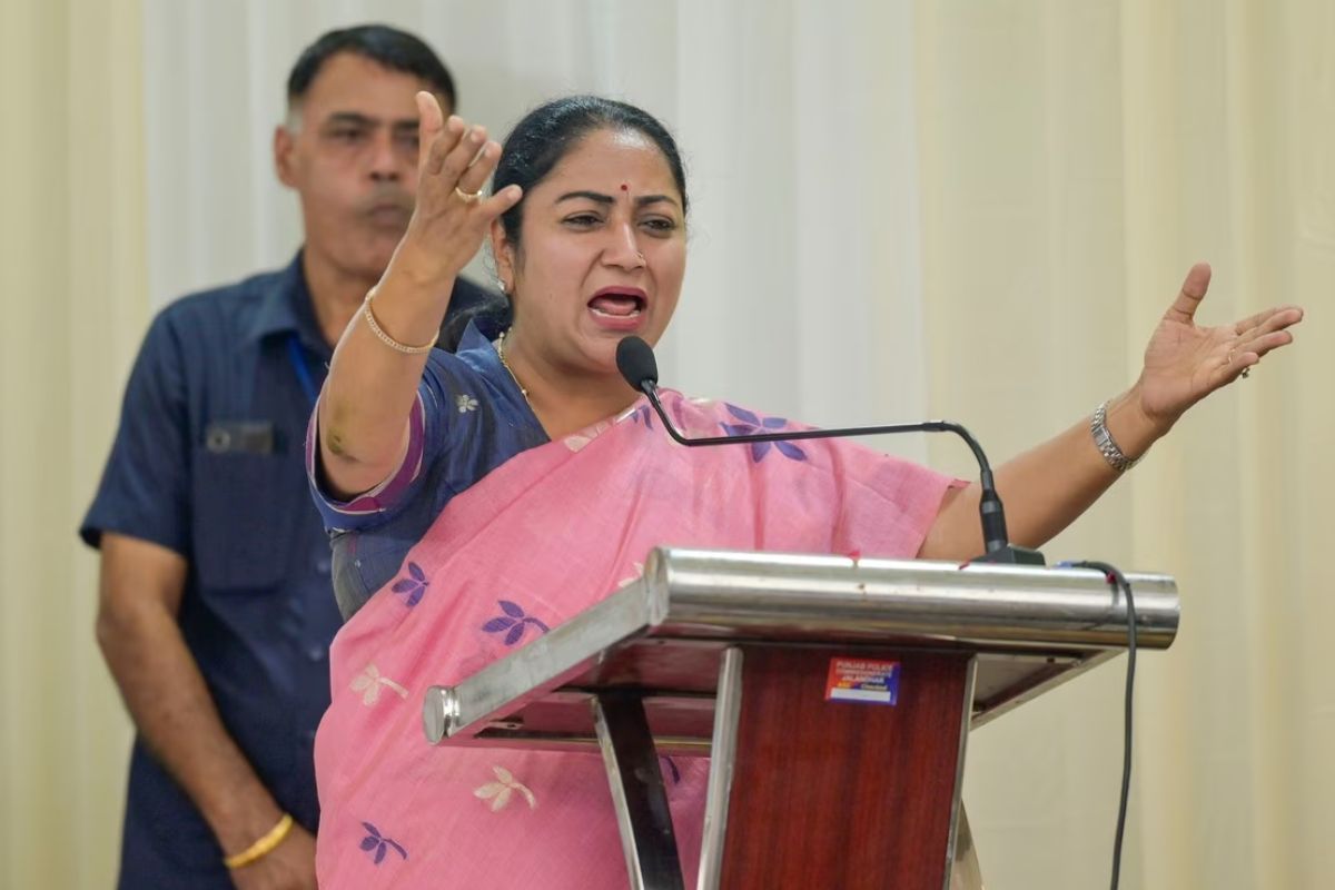 Delhi CM Rekha Gupta fire incident case Delhi slap incident update