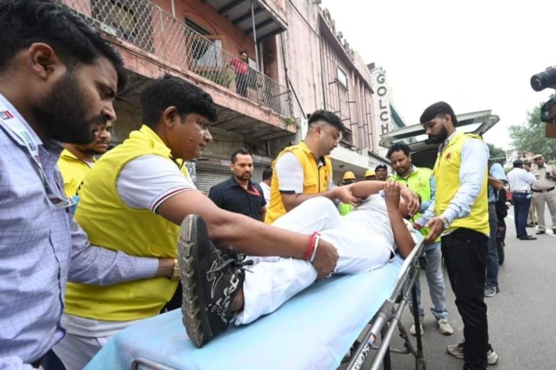 Mega Mock Drill: दिल्ली में अचानक किस आपदा से निपटने की तैयारी? 55 से ज्यादा जगहों पर की गई मेगा मॉकड्रिल