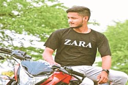 प्रशासन की लापरवाही का परिणाम… जर्जर पुल के गड्ढे से उछलकर गिरे बाइक चालक की मौत - image