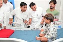 झालावाड़ स्कूल हादसा: डोटासरा ने घायल बच्चों से की मुलाकात, बोले- ‘मुख्यमंत्री
जी को यहां आना चाहिए था लेकिन…’ - image