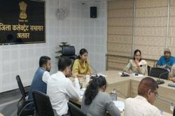 VIDEO: बजट घोषणाओं और फ्लैगशिप योजनाओं की समीक्षा बैठक में कलेक्टर ने दिए सख्त
निर्देश - image