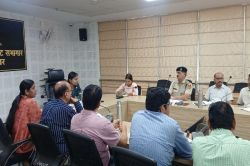 जिला कलक्टर ने सड़क सुरक्षा समिति की बैठक ली, दिए आवश्यक निर्देश - image