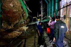 Indian Railways: हरिद्वार में रेलवे ट्रैक पर गिरी चट्टान, राजस्थान आने वाली 2
ट्रेन रद्द; ये 3 ट्रेन आंशिक रद्द - image