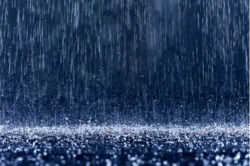 Rain Alert: 120 मिनट में टूटकर बरस सकते हैं बादल, तूफानी हवा के साथ भारी बारिश
की चेतावनी - image