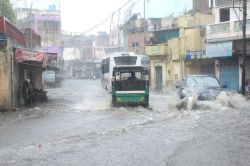 Heavy Rain Alert : राजस्थान में चार दिन भारी बारिश का अलर्ट, 11 जिलों में
स्कूलों में छुट्टी - image